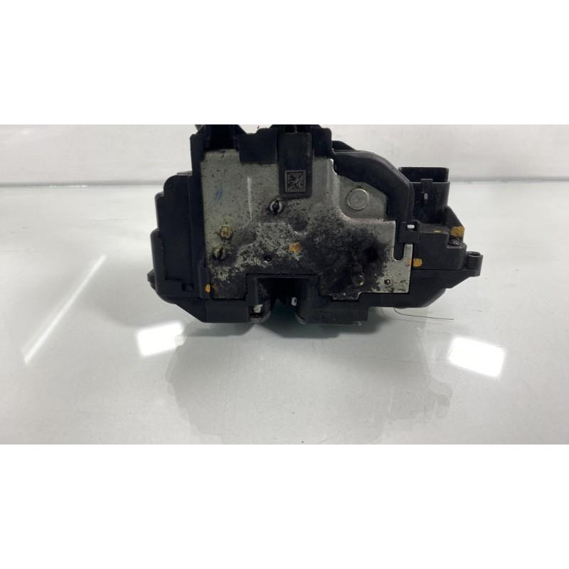 Serrure arriere gauche RENAULT MEGANE 3 Photo n°1