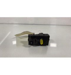 Interrupteur de leve vitre avant droit CHEVROLET ORLANDO