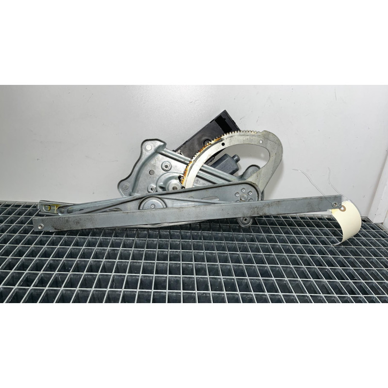 Leve vitre electrique avant gauche RENAULT MEGANE 3 Photo n°2