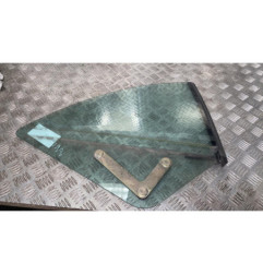 Vitre arriere droit AUDI A4 2 Photo n°1