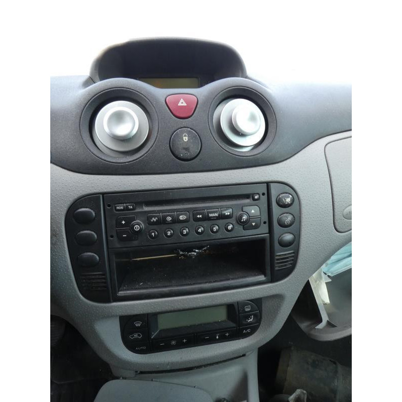 Malle/Hayon arriere CITROEN C3 PLURIEL Photo n°12