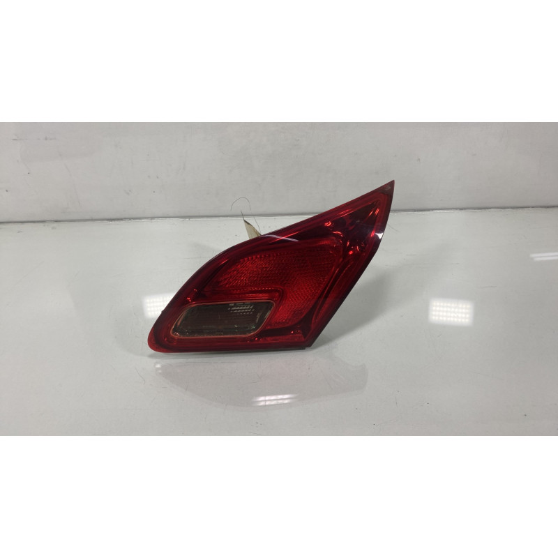 Feu arriere secondaire droit (feux) OPEL ASTRA J Photo n°1