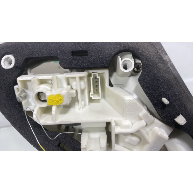 Feu arriere secondaire droit (feux) OPEL ASTRA J Photo n°3