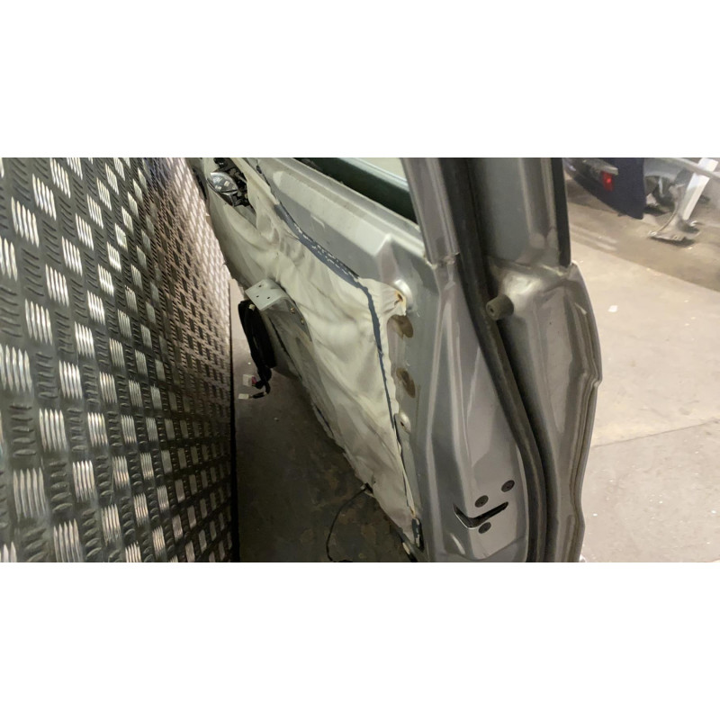 Porte avant droit KIA CARNIVAL 1 Photo n°2