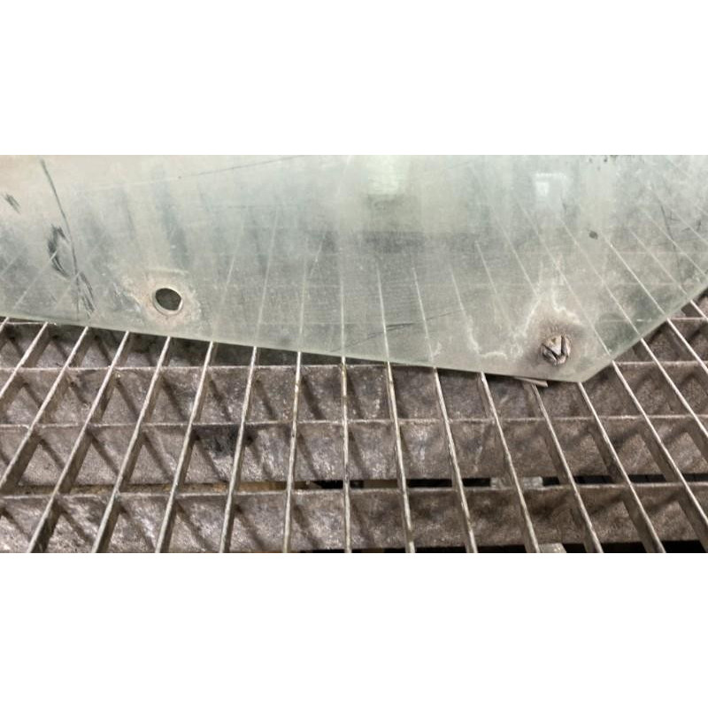 Vitre avant gauche CITROEN C4 1 Photo n°5