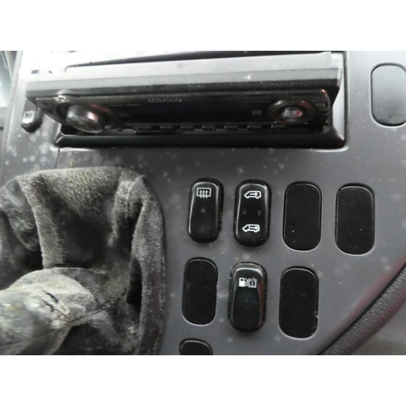 Porte avant droit MERCEDES VITO 638 Photo n°10