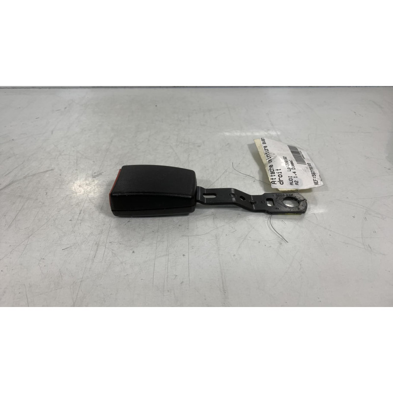 Attache ceinture avant droit AUDI A2 Photo n°1