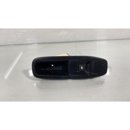Interrupteur de leve vitre avant droit PEUGEOT 208 1