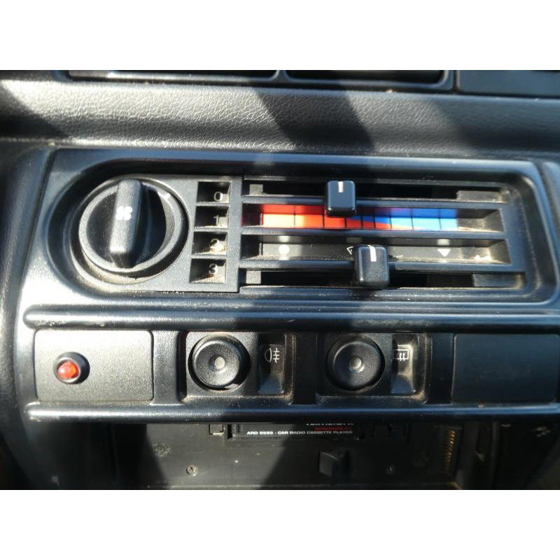 Optique avant secondaire gauche (feux)(clignotant) FORD FIESTA 3 Photo n°9