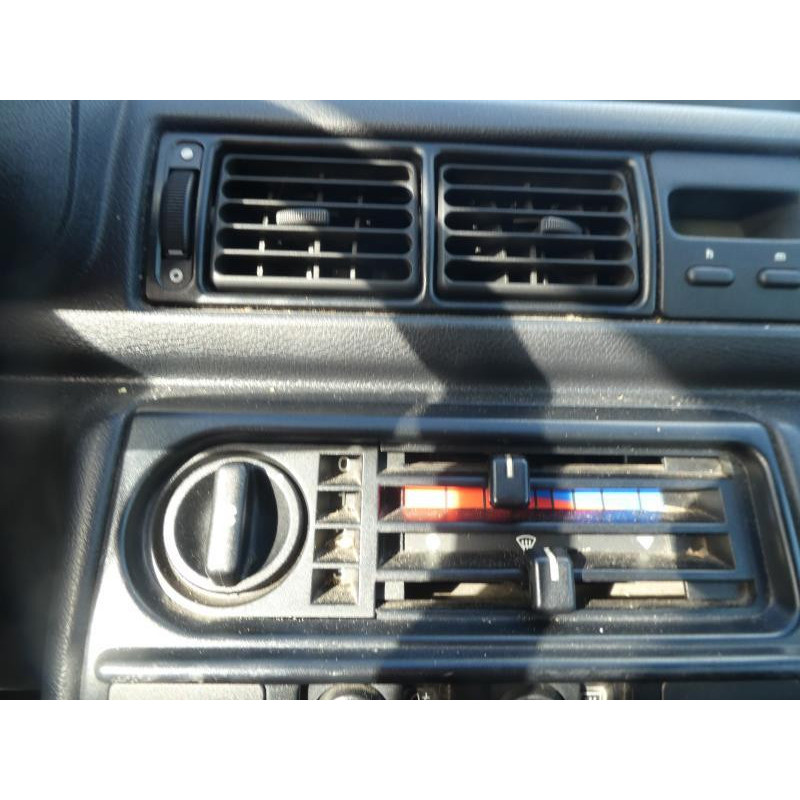 Optique avant secondaire gauche (feux)(clignotant) FORD FIESTA 3 Photo n°17
