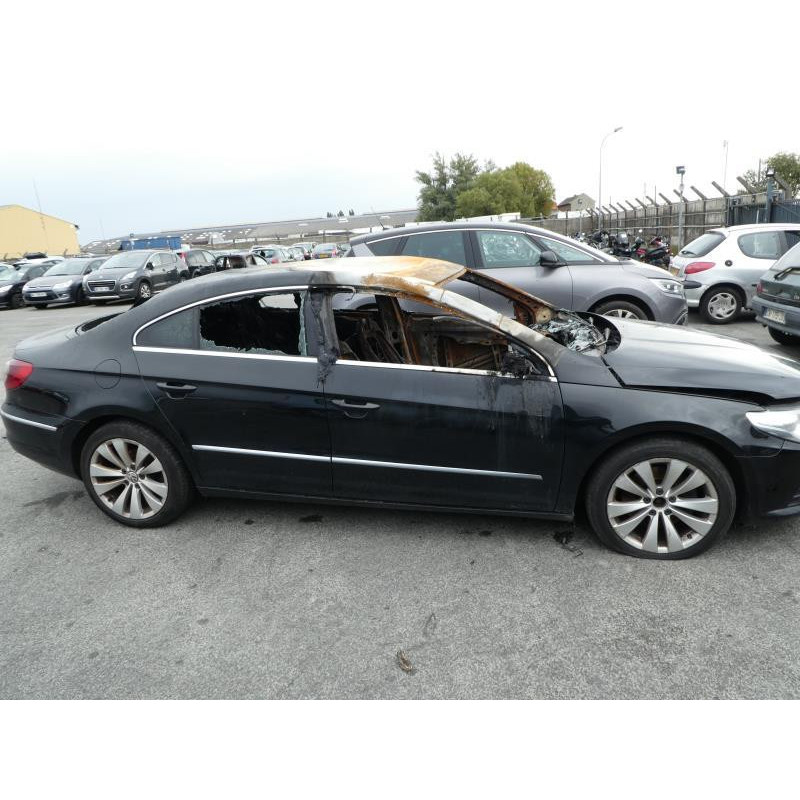 Feu arriere secondaire droit (feux) VOLKSWAGEN PASSAT 5 Photo n°6