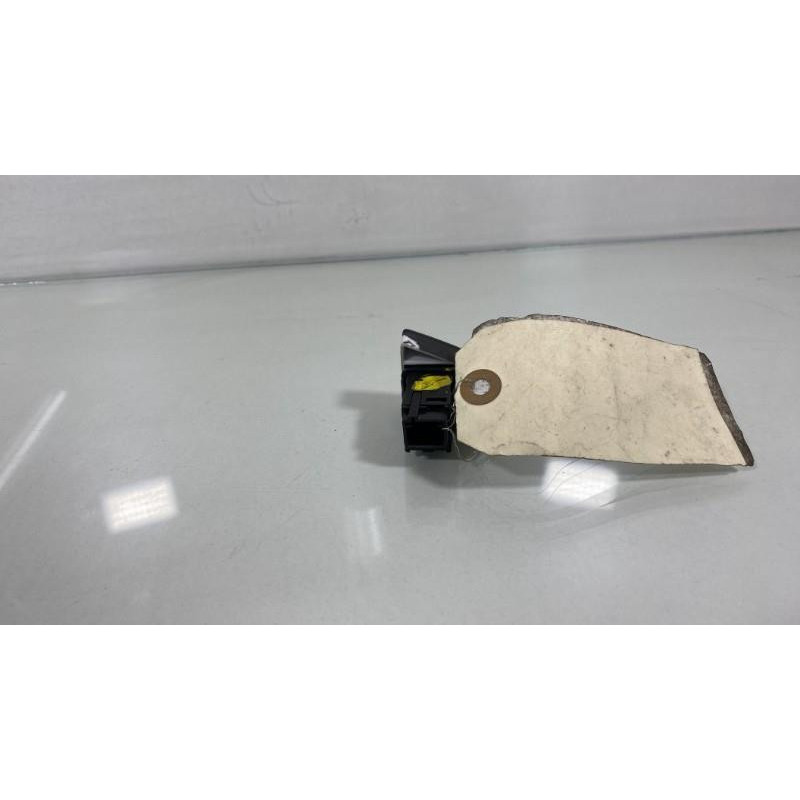 Bouton de warning CITROEN C5 2 Photo n°3