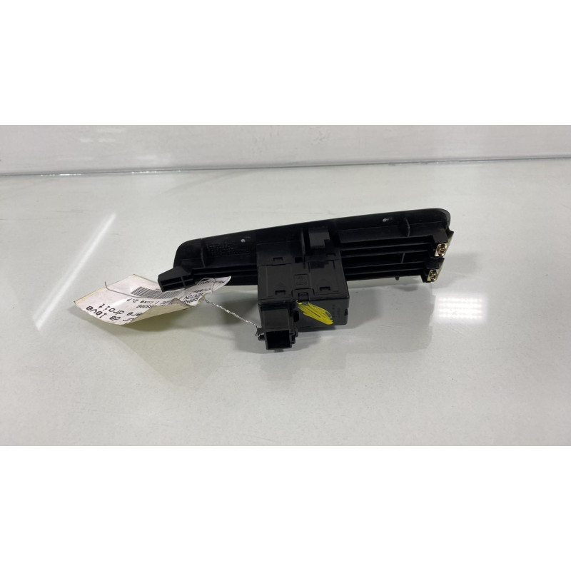 Interrupteur de leve vitre arriere droit SSANGYONG REXTON 1 Photo n°1