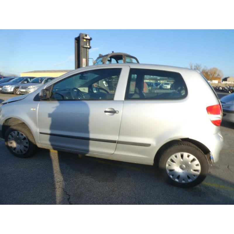 Feu arriere principal gauche (feux) VOLKSWAGEN FOX Photo n°9