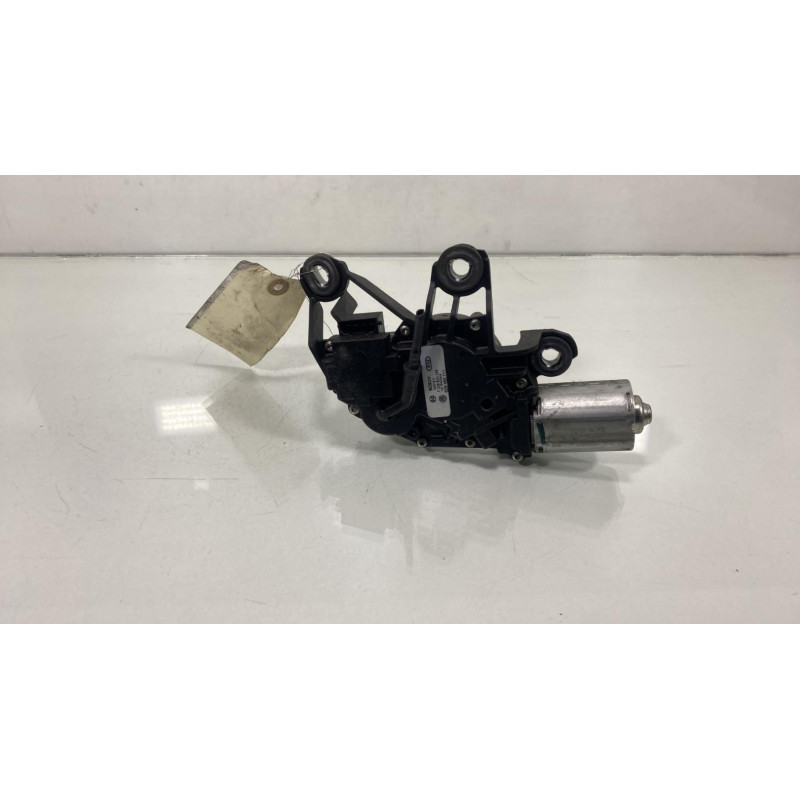 Moteur essuie glace arriere VOLKSWAGEN FOX Photo n°1