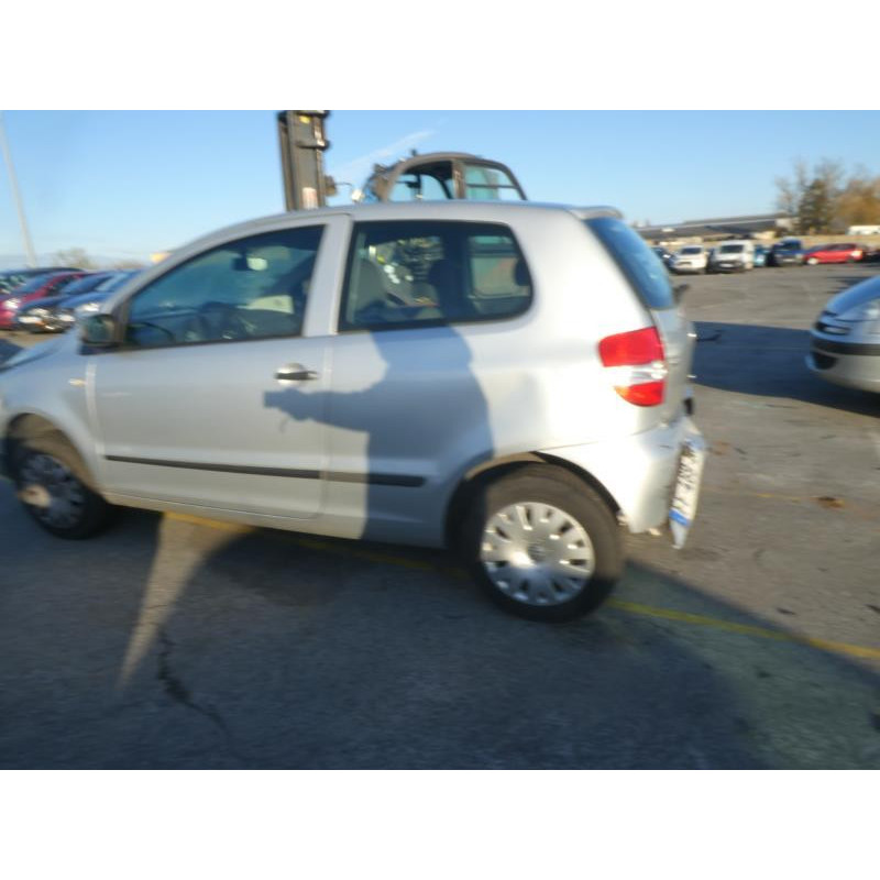Moteur essuie glace arriere VOLKSWAGEN FOX Photo n°8