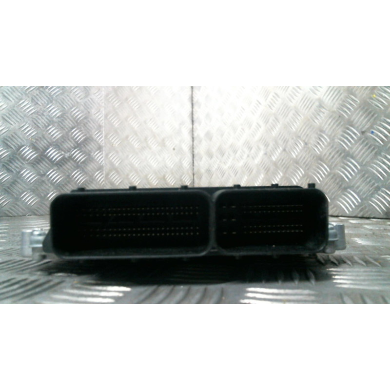 Calculateur moteur CITROEN C6 Photo n°2