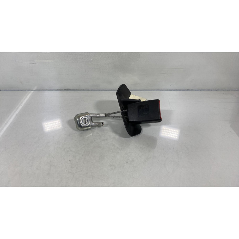 Attache ceinture arriere droit SEAT EXEO Photo n°1