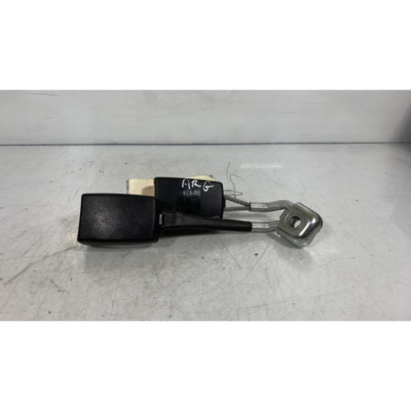 Attache ceinture arriere gauche SEAT EXEO