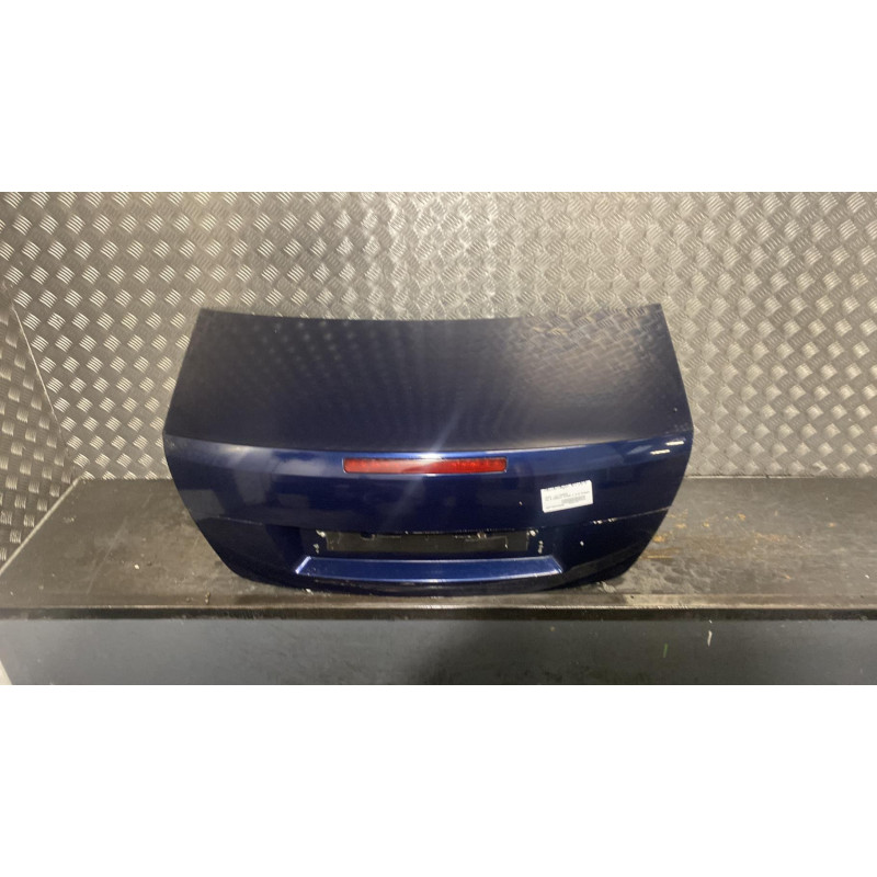 Malle/Hayon arriere AUDI A4 2 Photo n°1