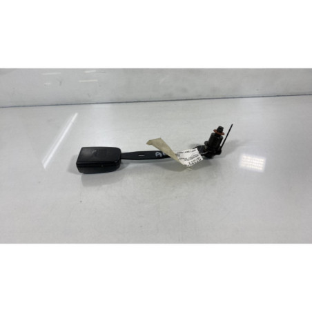 Attache ceinture avant droit SSANGYONG REXTON