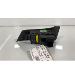 Interrupteur de leve vitre avant droit OPEL ASTRA J