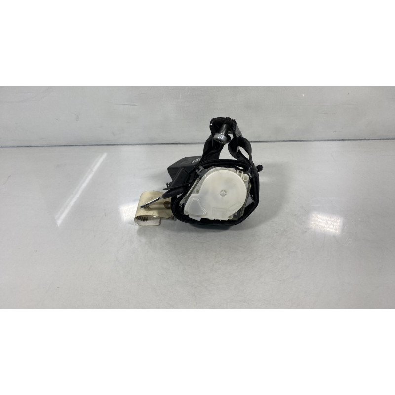 Ceinture centrale VOLKSWAGEN JETTA 4 Photo n°2