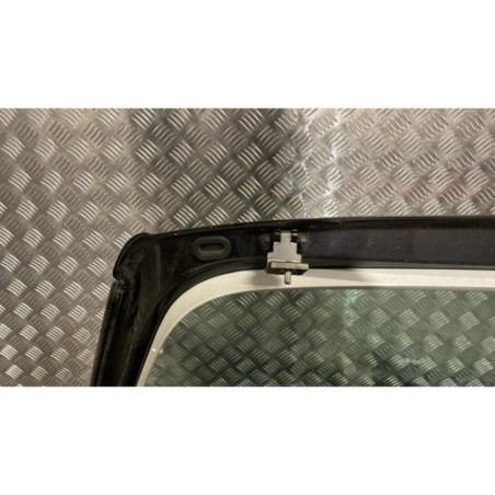 Malle/Hayon arriere VOLKSWAGEN POLO 4 Photo n°1