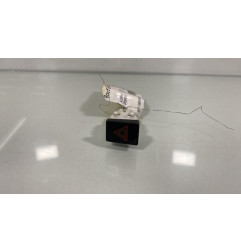 Bouton de warning NISSAN QASHQAI 1 Photo n°1