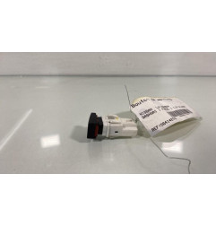 Bouton de warning NISSAN QASHQAI 1