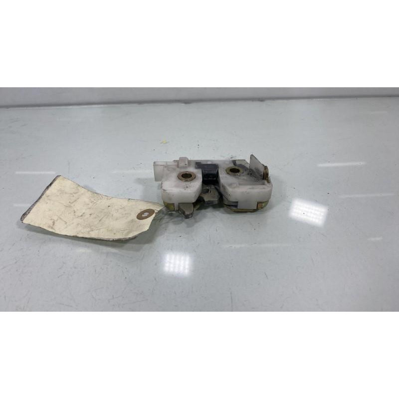 Serrure de coffre FORD KA 1 Photo n°1