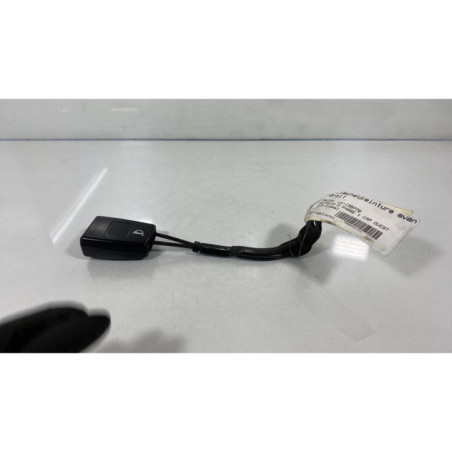 Attache ceinture avant droit SKODA OCTAVIA 2 Photo n°1