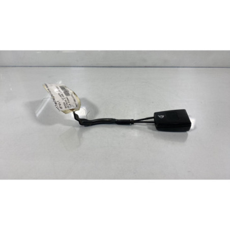 Attache ceinture avant droit SKODA OCTAVIA 2