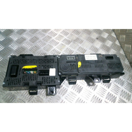 Compteur RENAULT GRAND SCENIC 3 Photo n°1