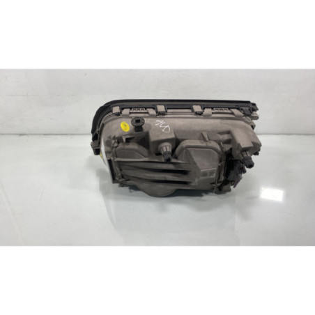 Optique avant principal droit (feux)(phare) MERCEDES CLASSE C 202