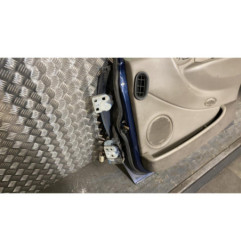 Porte avant droit CHRYSLER GRAND VOYAGER 4