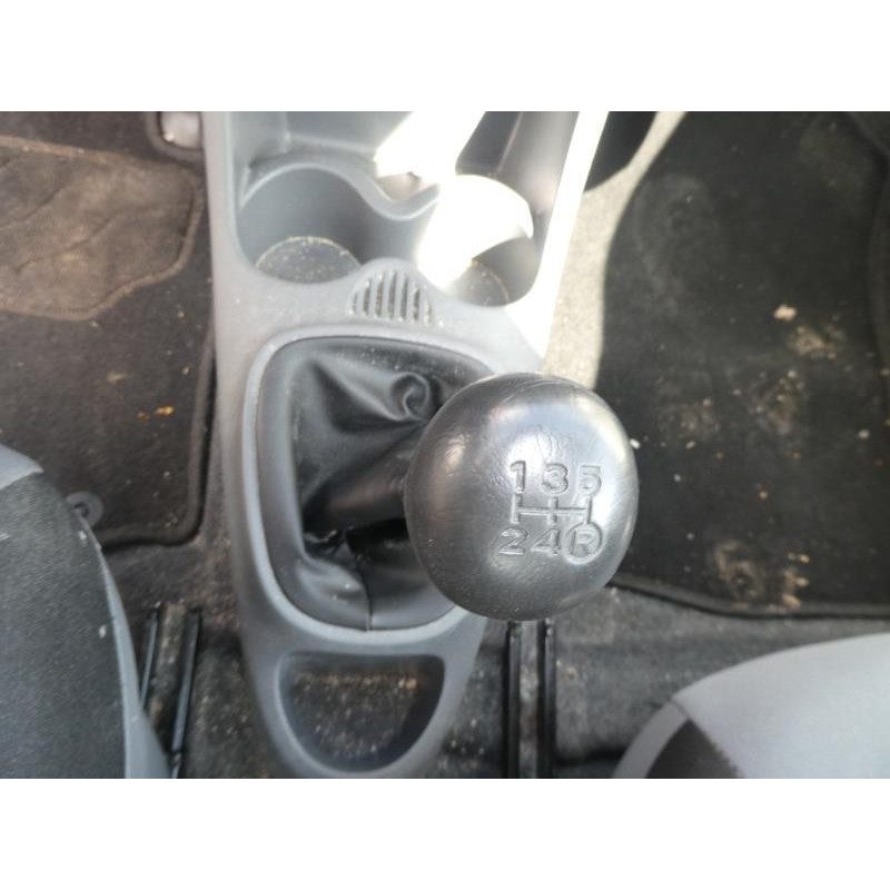 Bloc ABS (freins anti-blocage) CITROEN C1 1 Photo n°9