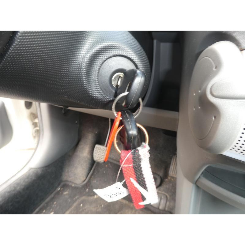 Bloc ABS (freins anti-blocage) CITROEN C1 1 Photo n°10