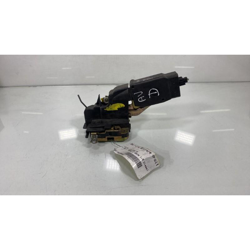 Serrure arriere droit VOLVO V 40 1 Photo n°3