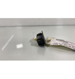 Interrupteur de leve vitre arriere droit PEUGEOT 208 1