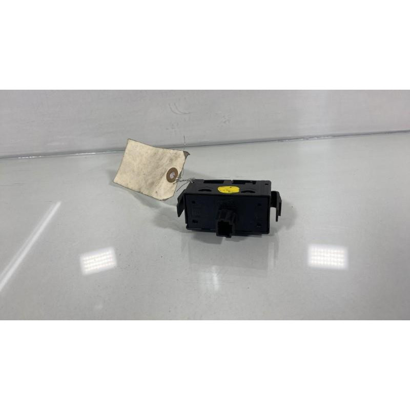 Bouton de warning RENAULT TRAFIC 3 COURT Photo n°3