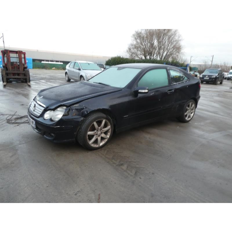 Pare choc arriere MERCEDES CLASSE C 203 COUPE SPORT Photo n°18