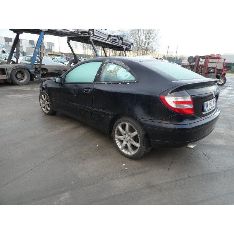 Porte avant droit MERCEDES CLASSE C 203 COUPE SPORT Photo n°10