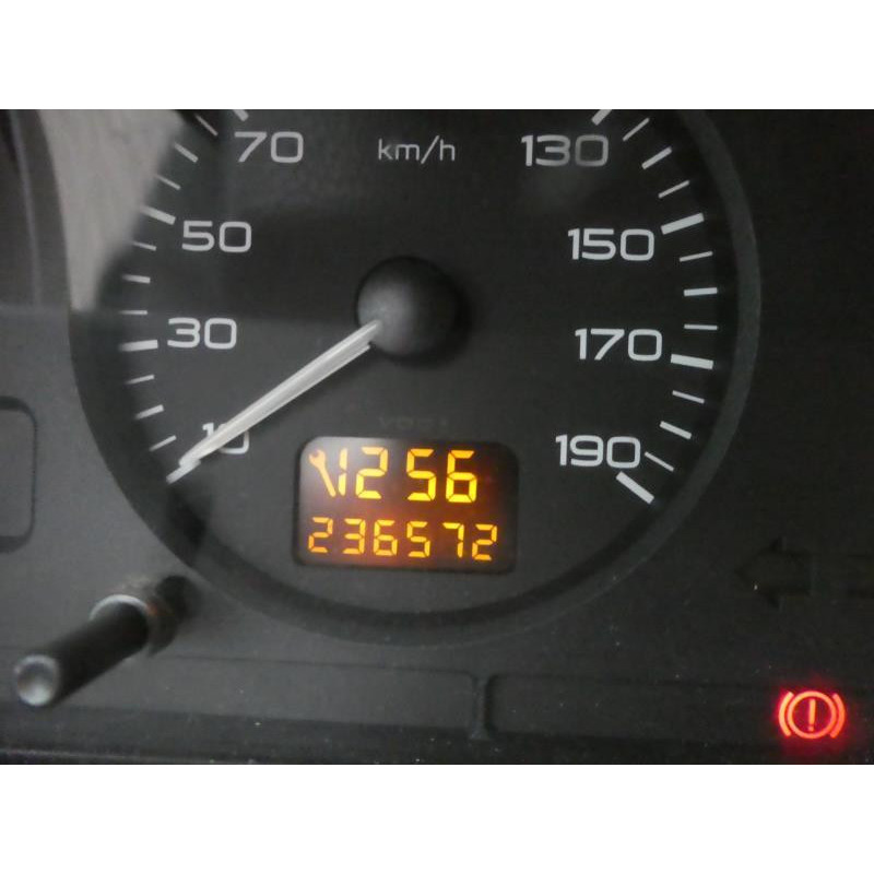Pare choc arriere PEUGEOT 106 Photo n°11