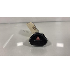 Bouton de warning OPEL CORSA E