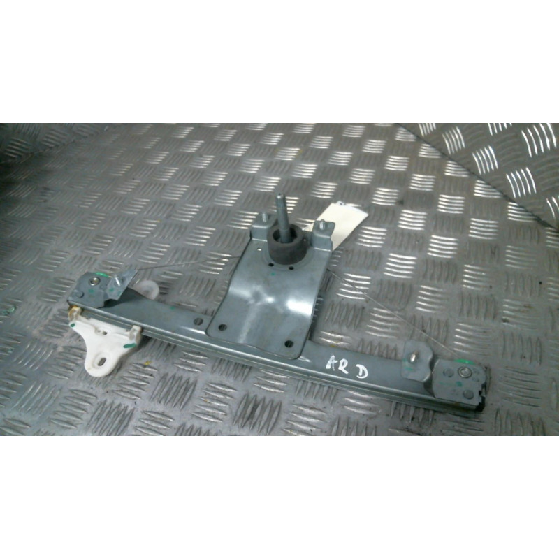 Leve vitre electrique arriere droit RENAULT CLIO 4 Photo n°1