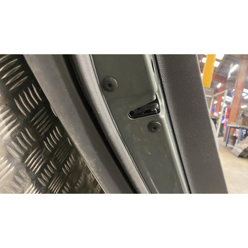 Porte arriere gauche VOLKSWAGEN GOLF 5 Photo n°4