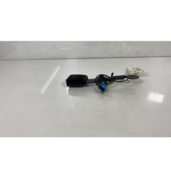 Attache ceinture avant droit VOLKSWAGEN JETTA 4 Photo n°1