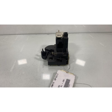 Serrure avant droit RENAULT CLIO 2