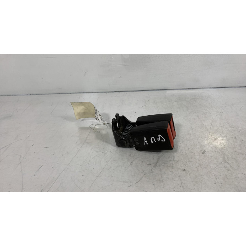 Attache ceinture arriere droit FORD FOCUS 3 Photo n°1